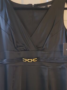 Ellen Tracy Black V-Neck Sheath Dress with Gold Accent Size 14